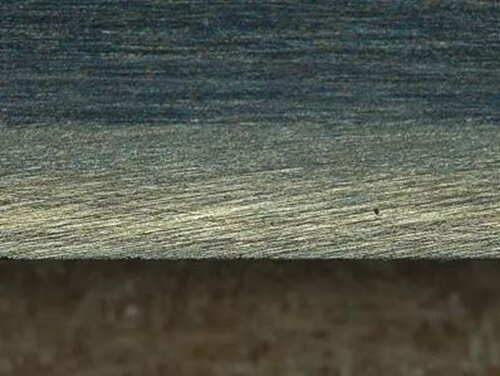 Medium fininsh whetstone to sharpen a kitchen knife