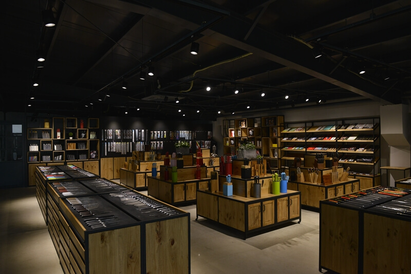 wholesalebestknife showroom